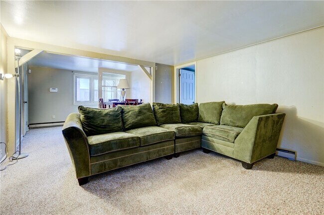 Building Photo - 195 Harvard St