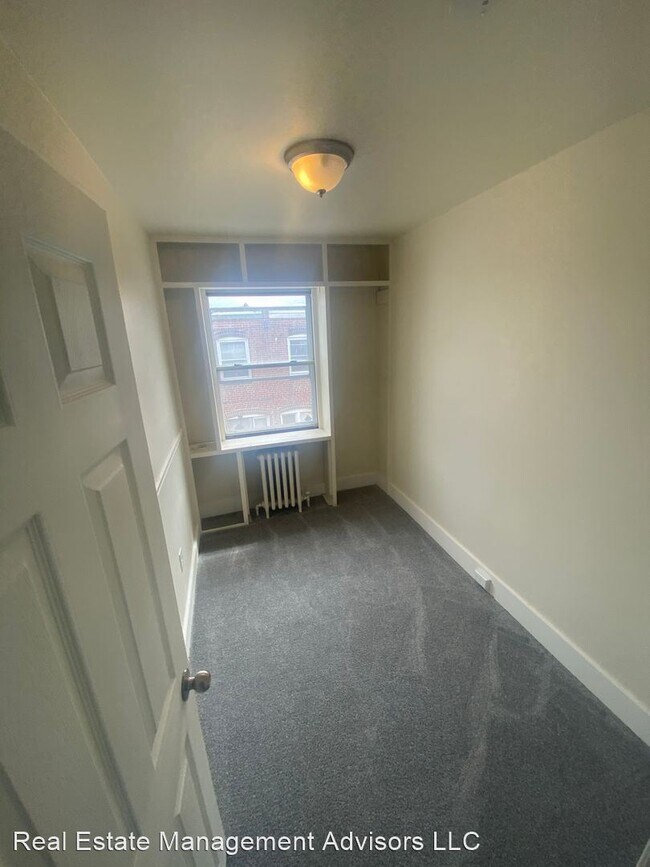 Building Photo - 3 br, 1 bath House - 7068 Clover Lane