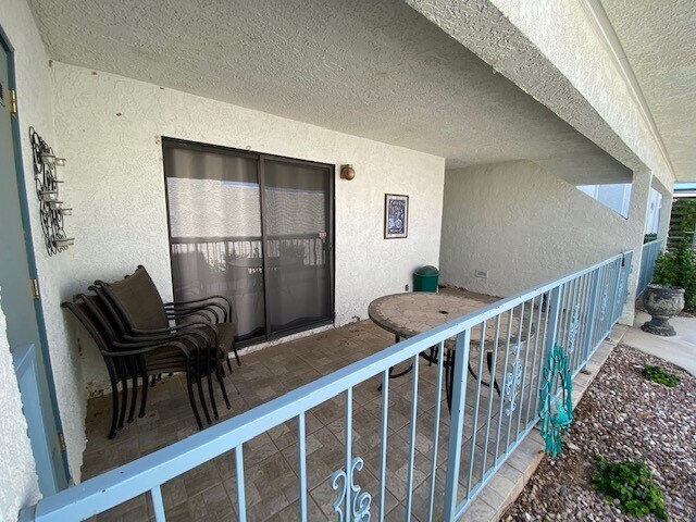 Building Photo - 1663 AZ-95