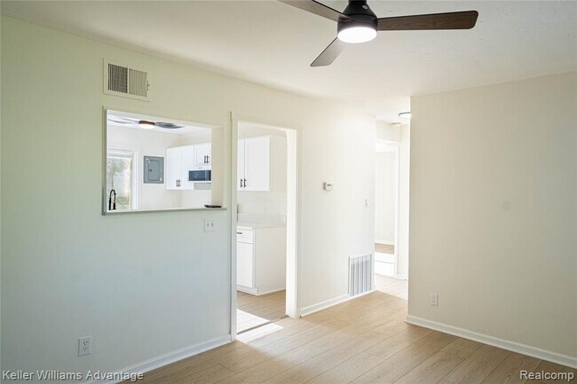 Building Photo - 31776 Arenac Ct