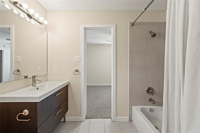 Building Photo - 6706 Kingsbury Dr