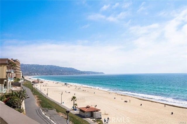 Building Photo - 625 Esplanade