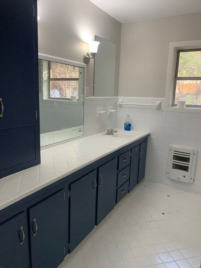 Building Photo - UPDATED HOME IN GREENACRES PLACE (North Bossier)
