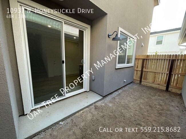 Building Photo - 10937 N Honeysuckle Dr