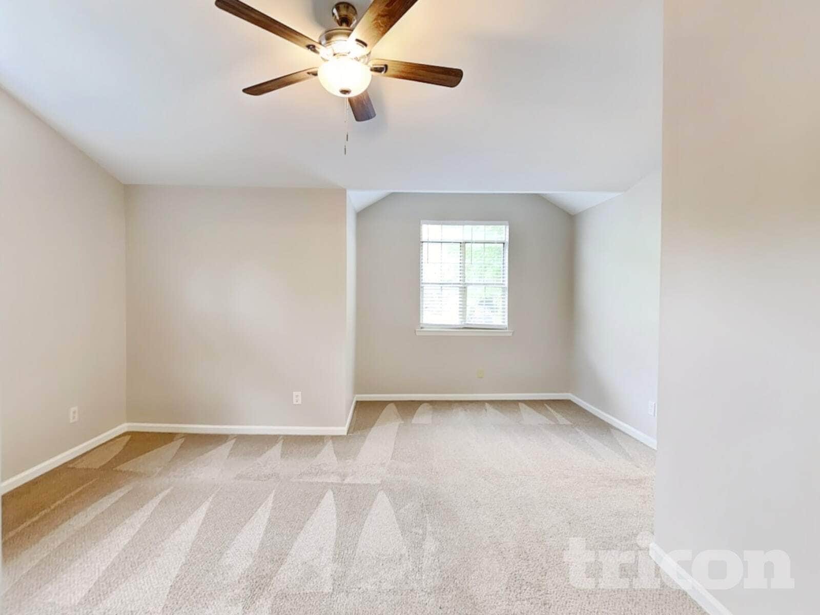 Building Photo - 2055 Towne Manor Dr NW