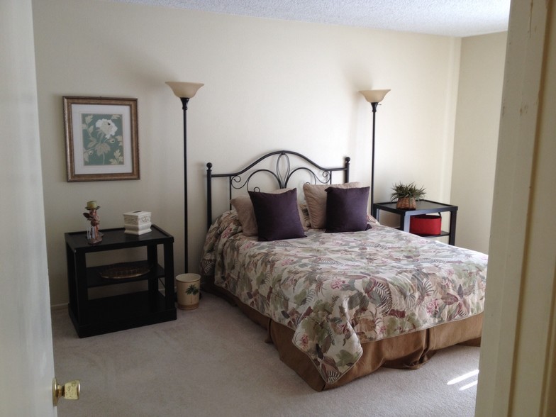 Extra large bedroom - 81162 Fred Waring Dr