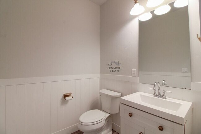 Building Photo - 2237 Legacy Ln