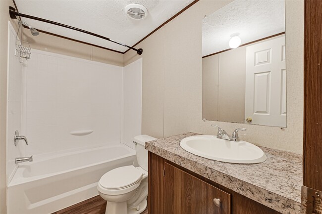 Building Photo - 18565 Huckleberry Ln
