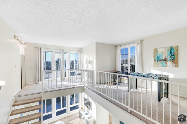 Building Photo - 3600 Bagley Ave