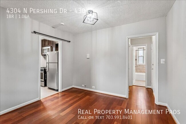 Building Photo - 4304 N Pershing Dr