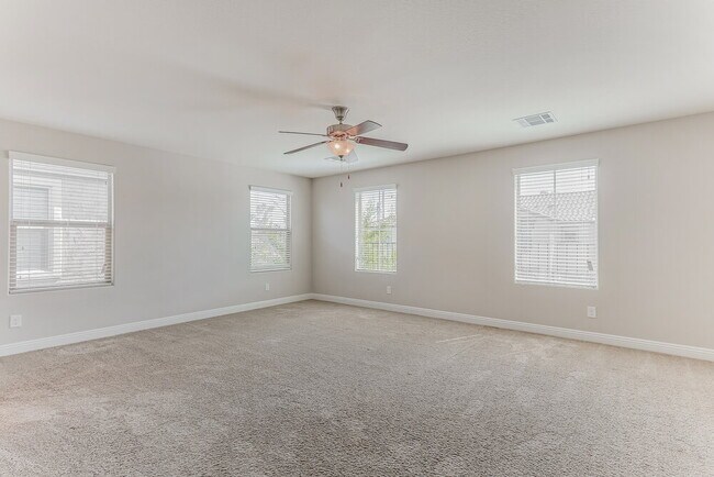 Building Photo - 1946 N 55th Pl