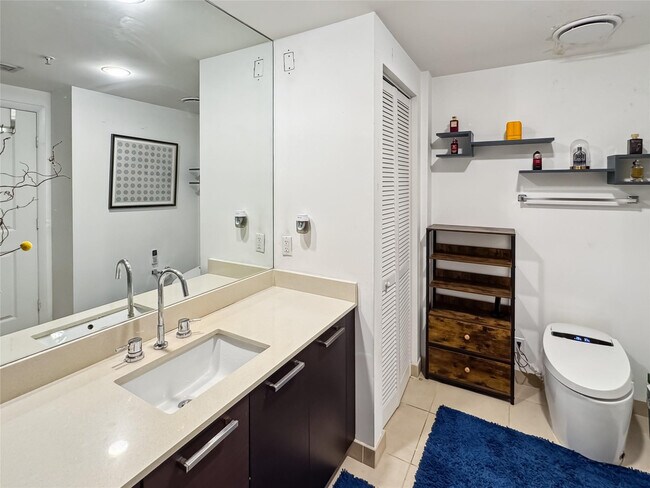 Building Photo - 333 NE 24th St