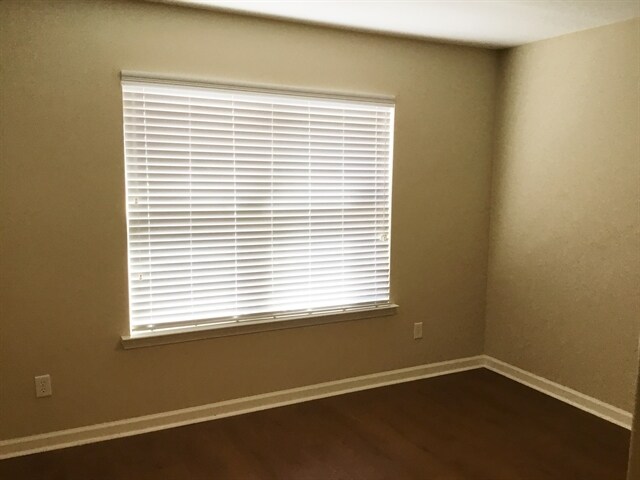Building Photo - 116 Spring Lakes Dr