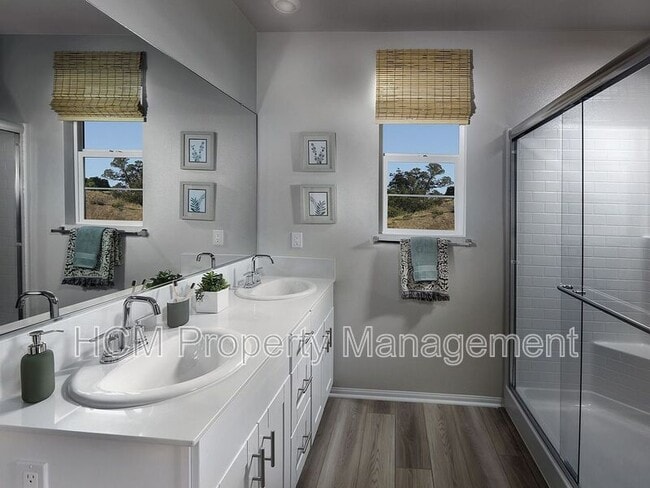 Building Photo - 1231 Brush Crk