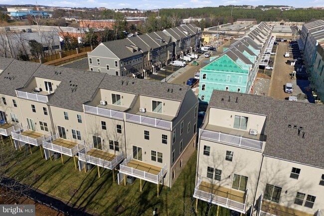 Building Photo - 1017 Venifena Terrace SE