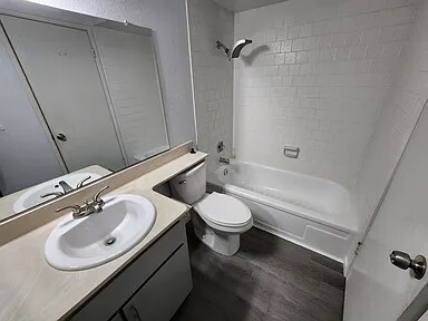 Building Photo - 6934 Sutro Ct