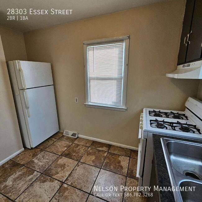 Building Photo - 28303 Essex St