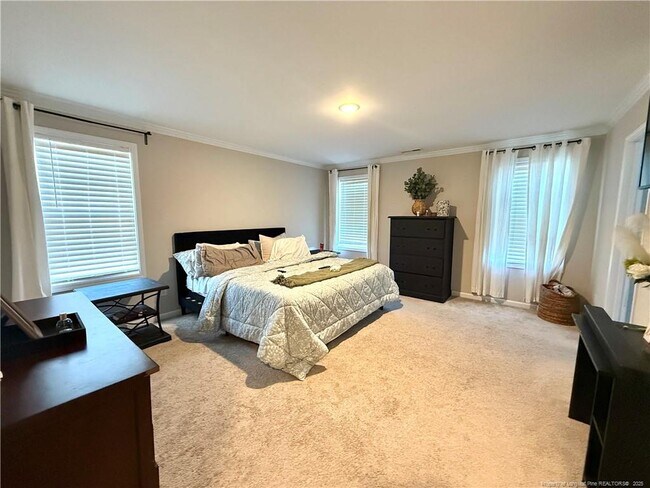 Building Photo - 2150 Stonewash Dr