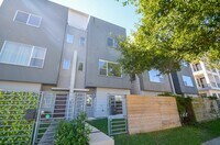 Building Photo - 1522 Blodgett St