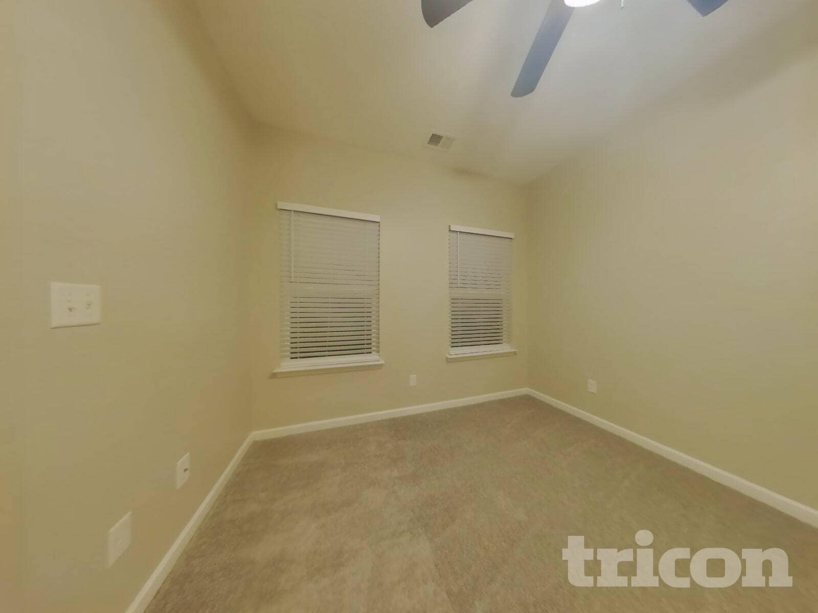 Building Photo - 502 Hickory Leaf Ct