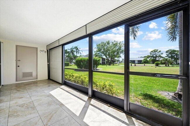 Building Photo - 101 Pinecrest Cir