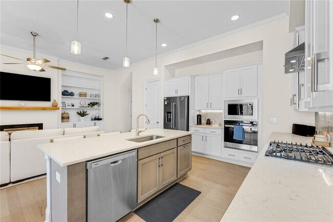 Building Photo - 746 Stickley Oak Way