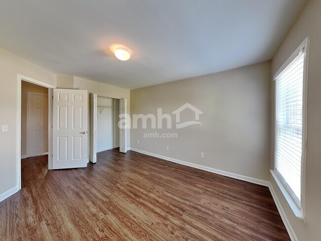 Building Photo - 7366 Poppy Way