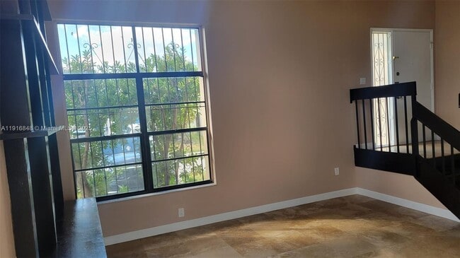 Building Photo - 914 NW 106th Ave Cir