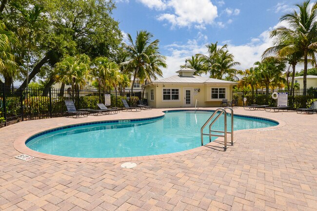Building Photo - 3929 Sabal Way