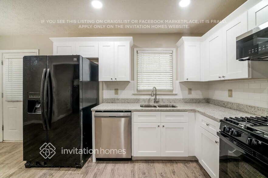 Building Photo - 105 Water Way Trail