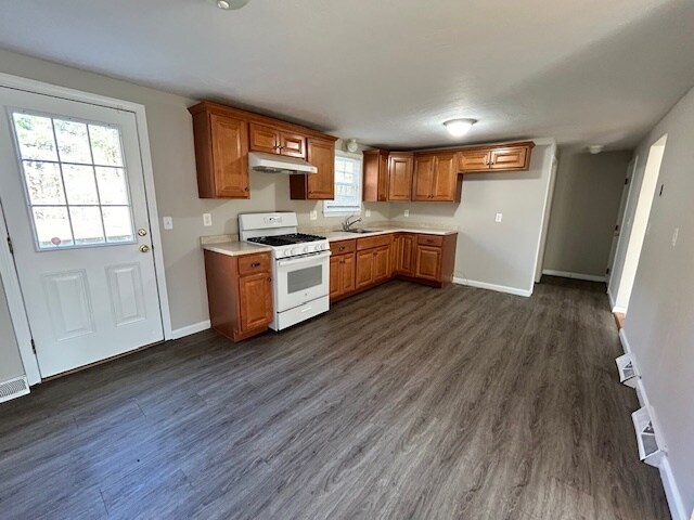 Building Photo - 85 Emmet St