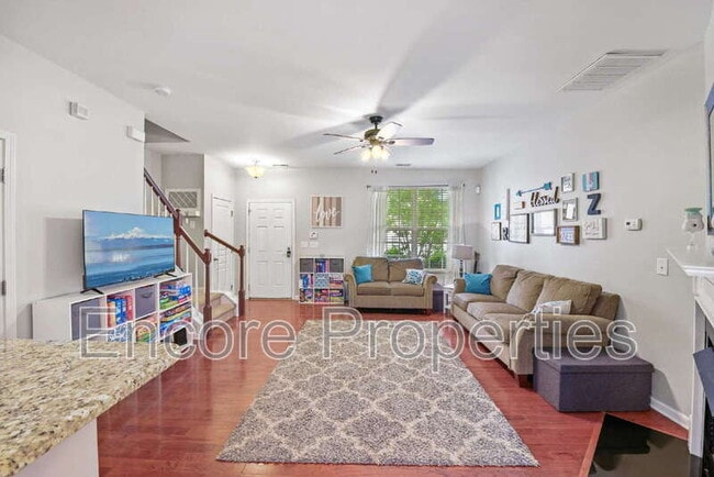 Building Photo - 1007 Denmark Manor Dr