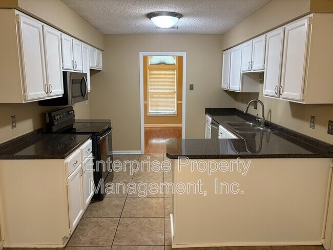 Building Photo - 7028 Boxborough Cove