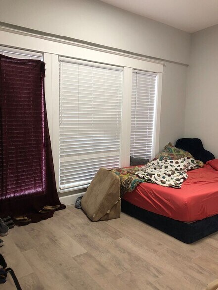 Main Floor Bedroom - 1118 E Augusta Ave