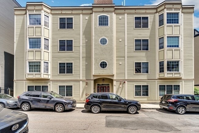 Building Photo - 29 Vinton St