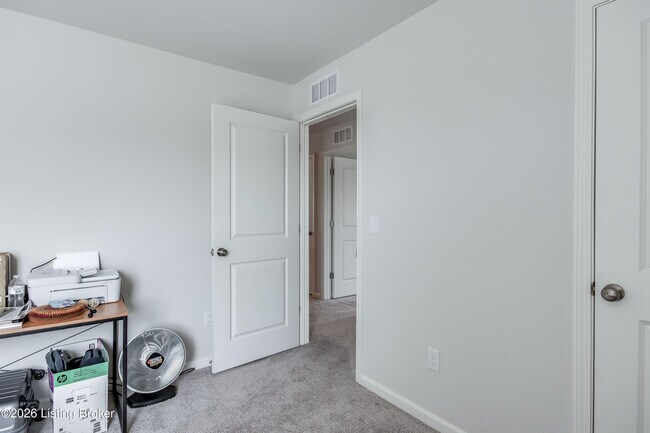 Building Photo - 109 Elegance Wy