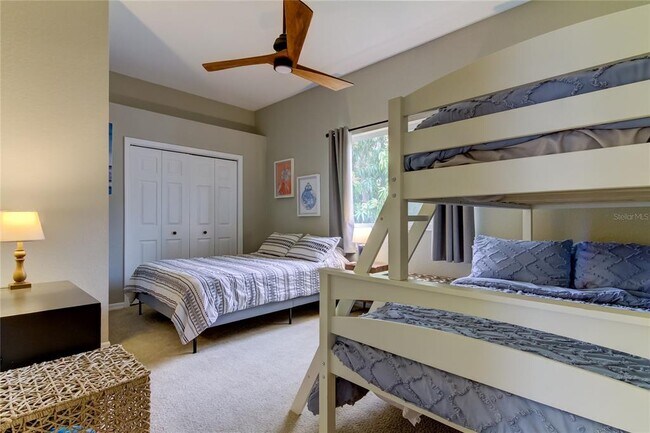 Building Photo - 1421 Beach Club Ln