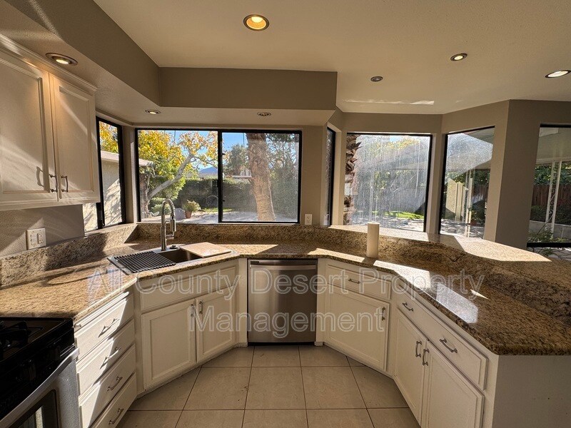 Building Photo - 70181 Sun Valley Dr