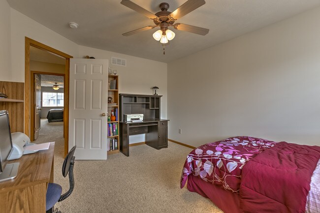 Building Photo - 1745 N 175th Ct