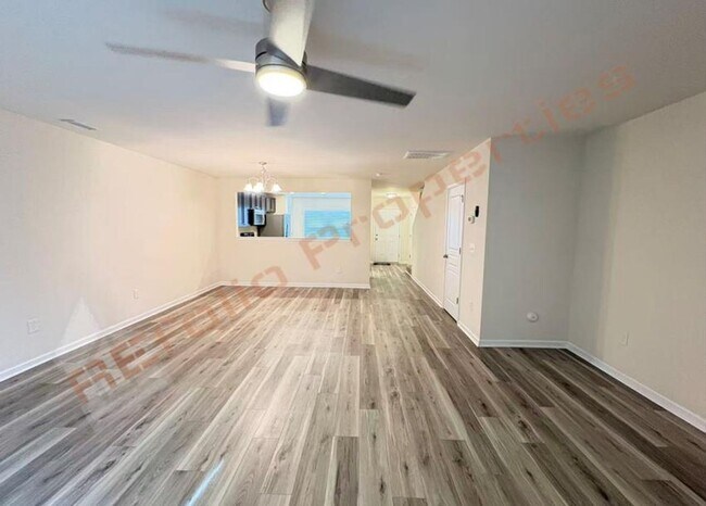 Building Photo - 3900 Swinton St