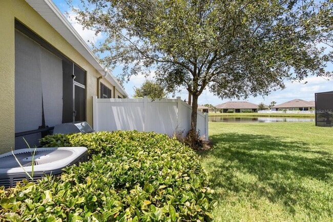 Building Photo - 2044 Hawks View Dr