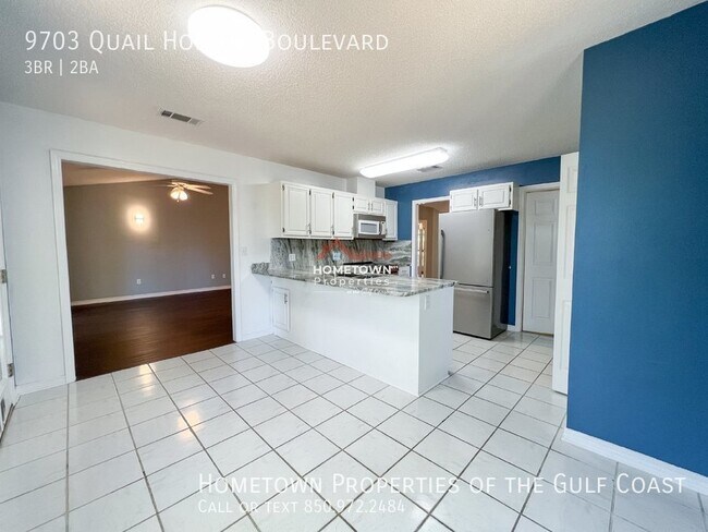 Building Photo - Charming 3BR/2BA Custom-Built Oasis with N...