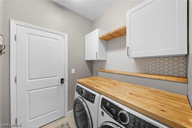 Building Photo - 14035 Pine Lodge Ln