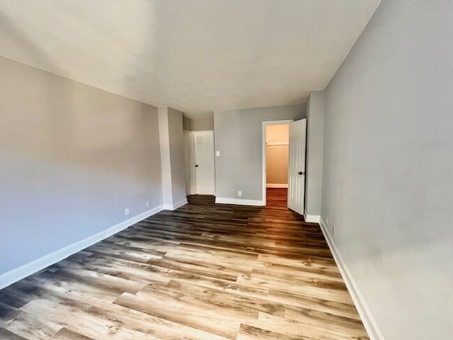 Building Photo - 4515 Willard Ave