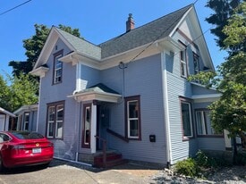 Building Photo - 1310 Astor St