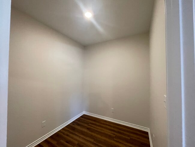 Building Photo - 4073 County Rd 152 W