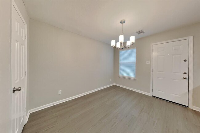 Building Photo - 20527 Cypress Gully Dr