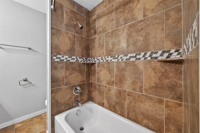 Building Photo - 1701 Upland Dr