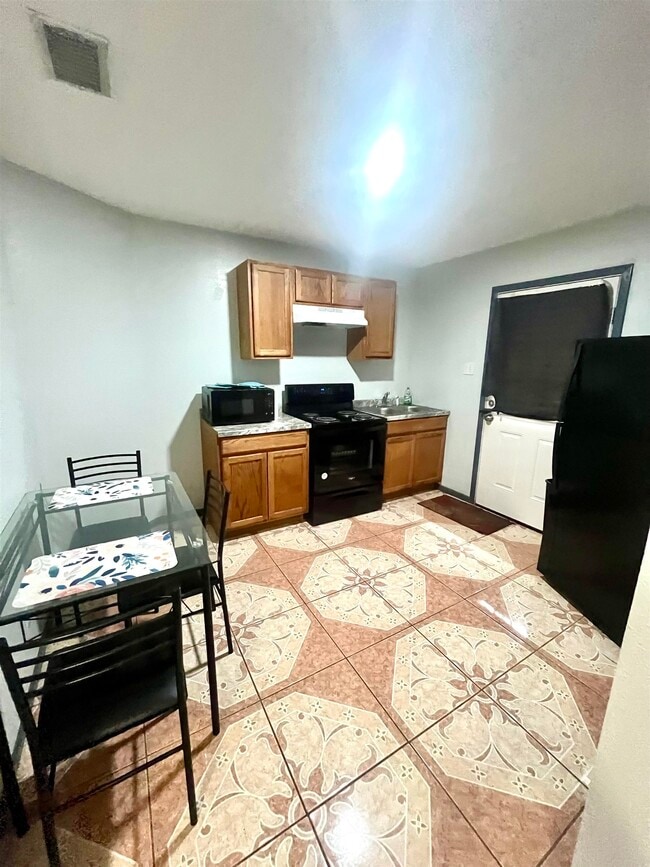 Building Photo - 306 La Herradura Ct
