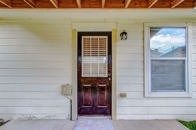 Building Photo - 10822 Cane Grove Ln